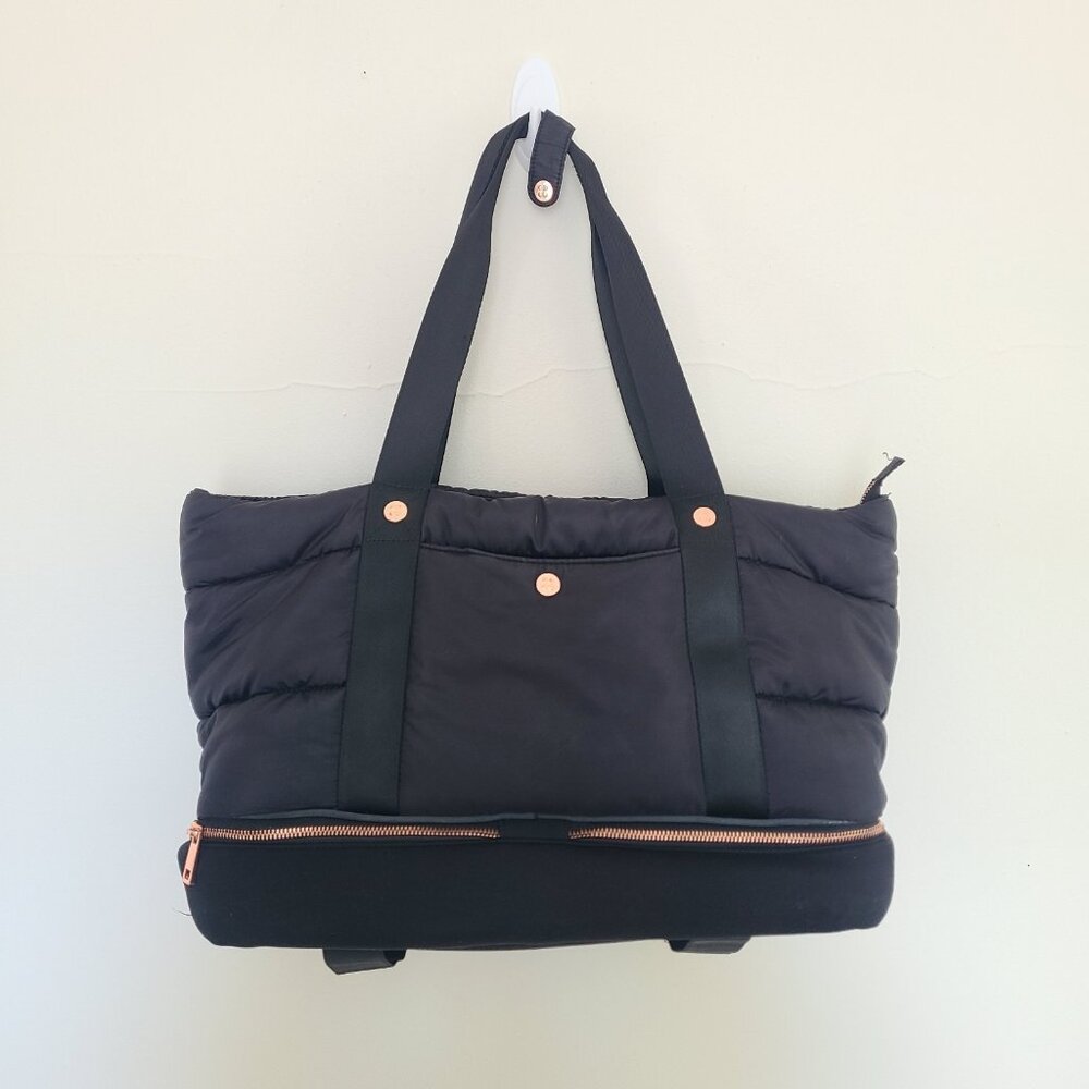 Sweaty Betty Icon Luxe Black Quilted Weekender Yoga Gym Bag